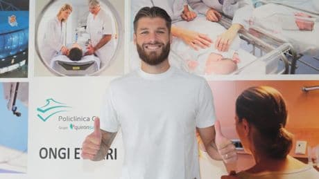 Caleta-Car pasa el reconocimiento médico y se convierte en el primer fichaje de la Real Sociedad