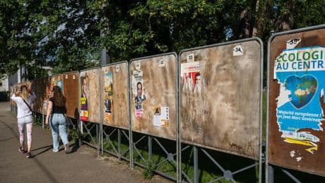 Les classes populaires, invisibles en politique, selon un rapport du collectif Démocratiser la politique