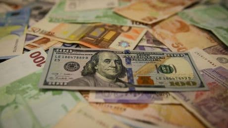 Dolar ve euro bugün ne kadar? MB'nin faiz kararı öncesi son durum