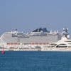 Meer dan 8.500 mensen zitten vast op cruiseschip voor Italiaanse kust