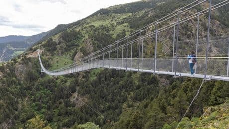 Andorra estrena el segundo puente colgante turístico más largo del mundo