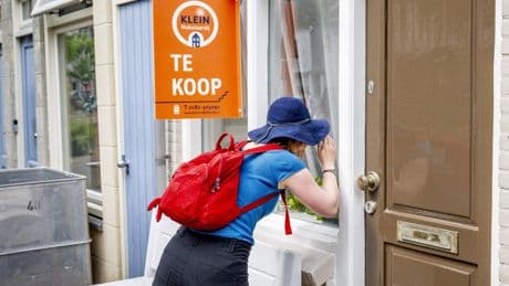 Beleggers dumpen meer huurwoningen dan ze bijbouwen: ’Nederland zakt steeds verder in wooncrisis’