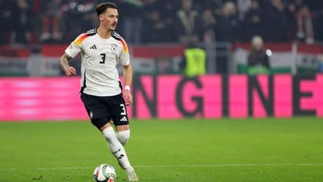 Verlängerung oder Leverkusen? - Entscheidende Koch-Entwicklungen bei Eintracht!
