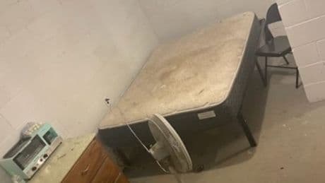 Familien verkauften Kinder - Pädophilen-Bande missbraucht Kinder in Bunker