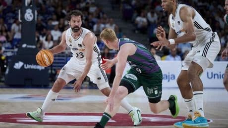 El Real Madrid doma a un mejorado Unicaja y se queda a un triunfo de la final