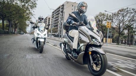 Nuevo QJ Motor MTX 125: un potente y compacto scooter urbano con tecnología híbrida