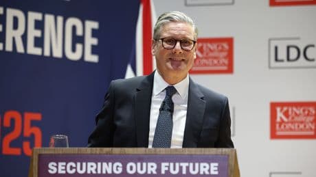 El Reino Unido y Estados Unidos anuncian un acuerdo comercial para mitigar el impacto de los aranceles de Trump