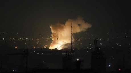 LIVE | Israëlische luchtmacht valt Iran aan: ’Kernfaciliteit en topwetenschappers getroffen’