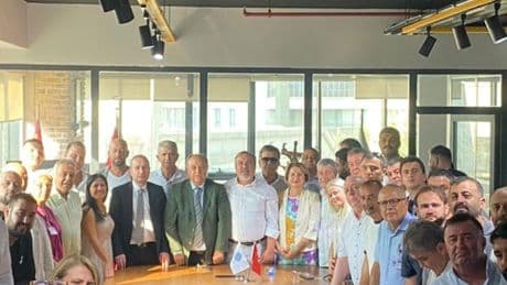 Memleket Partisi kapatıldı