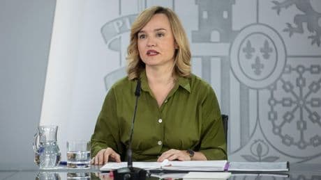 El Gobierno acusa al PP de "trumpismo" y sitúa a Aznar al frente de esa estrategia "tras intentar amañar unas elecciones"