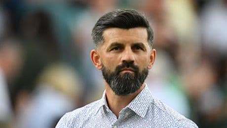 Schalke holt unbekannten Trainer aus England und hat gleich Ärger