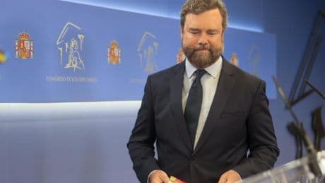 Espinosa de los Monteros congrega a dirigentes del PP, exdiputados de Vox y de Cs y les llama a "vertebrar alianzas"