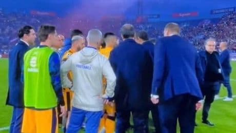 L&rsquo;Inter accerchia l&rsquo;arbitro minacciosa a Bologna: Rocchi, ma non era &ldquo;Tolleranza zero&rdquo;?&nbsp;