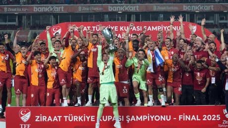 Osimhen marca un doblete y hace campeón de Copa al Galatasaray de Morata