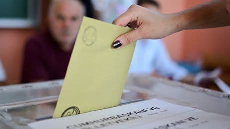 Kadın seçmende CHP ilk sırada: AK Parti ile fark 6,1 puan