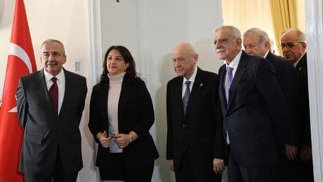 DEM Parti'nin MHP ziyareti salı günü TBMM'de olacak