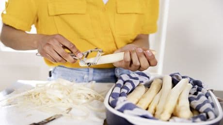 Wissen viele nicht: Was Spargel mit Ihren Gelenken macht – und wie Sie's verhindern
