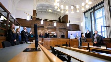 15 Menschen ermordet? Wie Berlins „Dr. Tod“ vor Gericht erschien