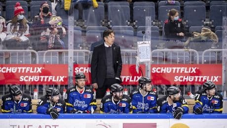 Riesige Eishockey-Sensation! - Trainer-Legende in die 2. Liga