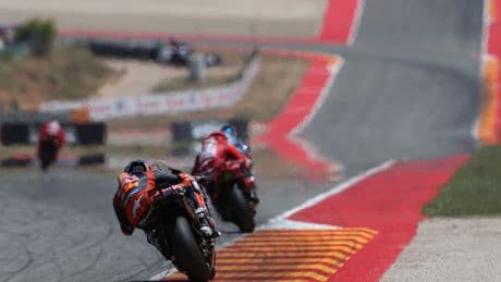 Acosta y sus coqueteos con Ducati: "No me caso con nadie"
