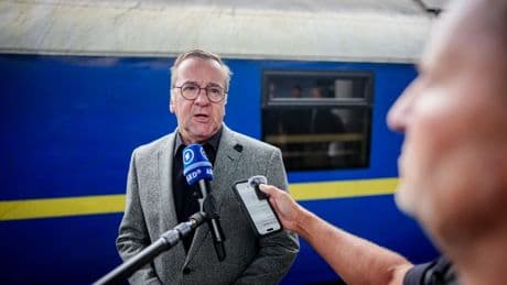 Ukraine-Liveblog: Pistorius stellt weitere 1,9 Milliarden Euro Militärhilfe in Aussicht