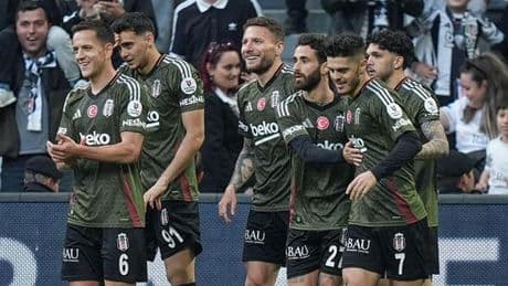 Ciddiyete alkış!