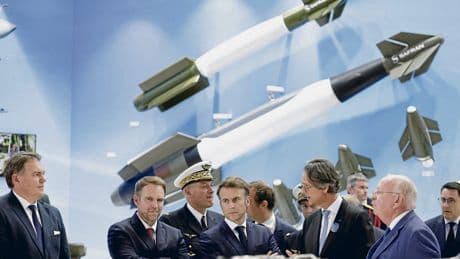 Europäische Union | Aktienkurse profitieren von steigenden Militär­ausgaben
