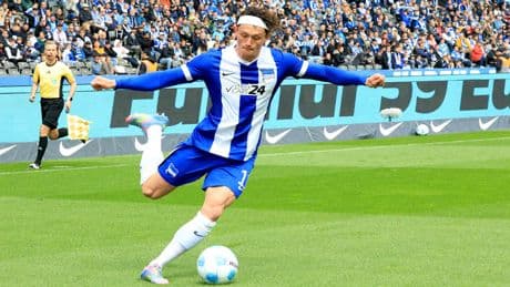 Wie viel er verdient ++ Wie lange er bleibt - Mega-Vertrag für Reese bei Hertha!