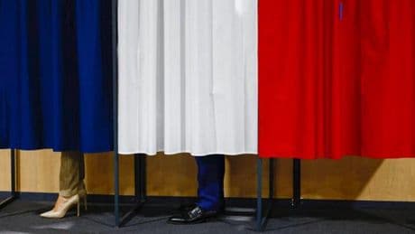 « Entre jeunes femmes et jeunes hommes, un clivage politique croissant en France »