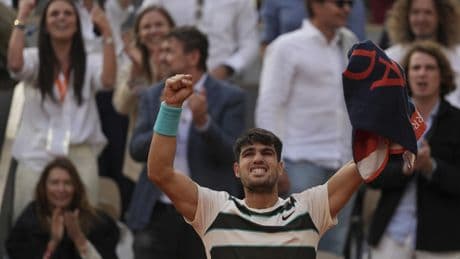 Alcaraz inventa la remontada de todos los tiempos ante Sinner para levantar su segundo Roland Garros en uno de los mejores partidos de la historia