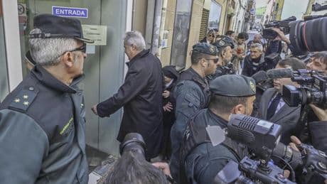 El arzobispo de Burgos niega los tres delitos que le imputan las exreligiosas de Belorado: "Ojalá abran franquicias"