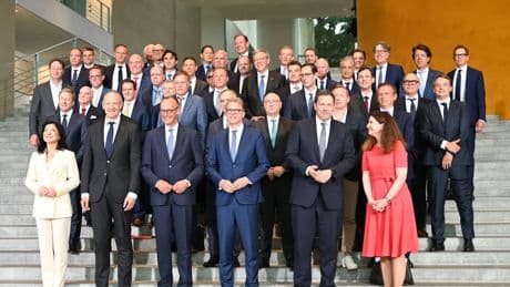 Standort Deutschland: Merz will Potenzial für mehr Investitionen heben