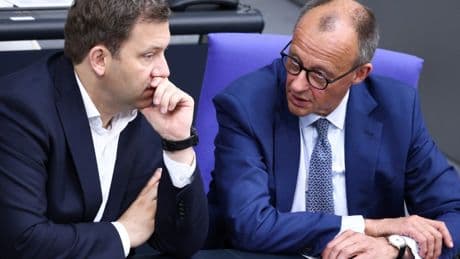 Klingbeil korrigiert Merz: Mindeststeuer-Schaukel