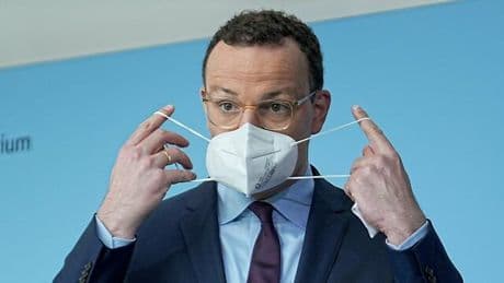 Umgang mit Fehlentscheidungen: Die Akten Spahn/Habeck