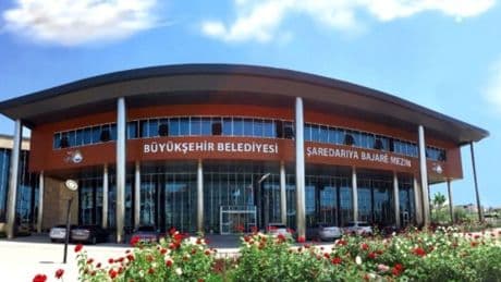 DEM Parti Van Milletvekillerinden kayyıma tepki: "223 işçi neden işten atıldı?"