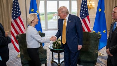 Droits de douane : Emmanuel Maurel somme le gouvernement de s’opposer à l’accord entre l’UE et les USA