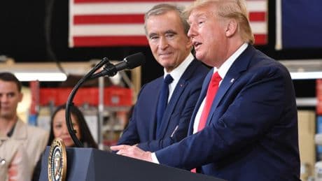 Donald Trump reçoit de nouveau son « très bon ami » Bernard Arnault, plus que jamais dans son rôle d’oligarque