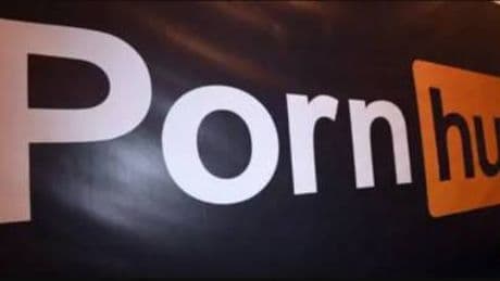 "No a quella legge". E sui siti porno scoppia il caos
