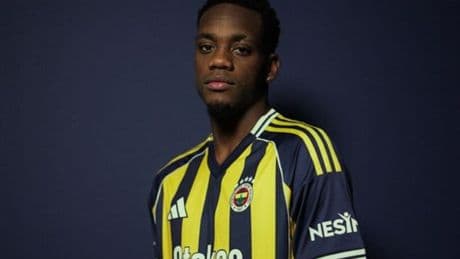 Fenerbahçe'nin ilk Kolombiyalı oyuncusu Duran!
