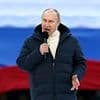 The 8 key signs 'puffy-faced' Putin could be hiding a secret illness as he heads to Alaska to meet with Trump