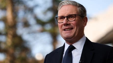 Starmer and Trump to hold ‘one-on-one’ talks at G7 in push to wrap up trade deal