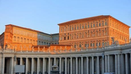 ¿Cuál será la elección definitiva del Papa para vivir? Puede elegir entre la modesta Santa Marta o el Palacio Apostólico