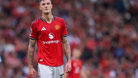 Benjamin Sesko sends message to Ruben Amorim after starting Man Utd career on the bench