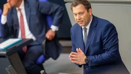 Rüstungsfinanzierung: Aufrüstung: 15 EU-Länder nutzen Schuldenregel-Ausnahme