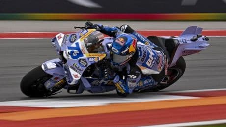 Álex Márquez lidera en Silverstone a ritmo de récord