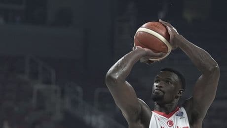 Adem Bona: Asıl hedefimiz altın madalya kazanmak