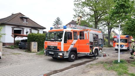 Berlin-Heiligensee - Zwei Menschen sterben bei Hausbrand