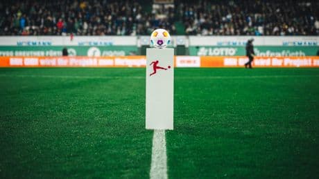 Klausel greift - DIESER Bundesliga-Kapitän verlängert Vertrag
