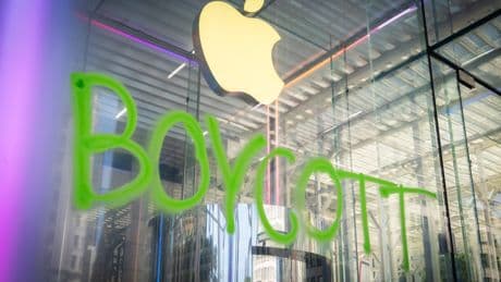 Apple’s 5th Ave store spray-painted to protest ‘climate hypocrisy’