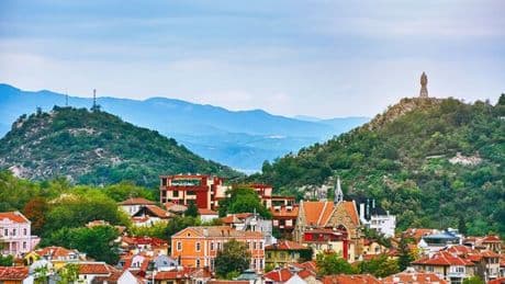 The beautiful city in unexpected country with Europe’s ‘best wine’ – ‘better than France’